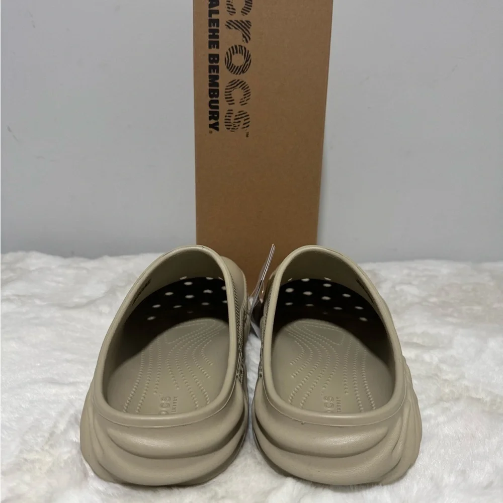 Crocs Salene Bembury Unisex Beige Clogs